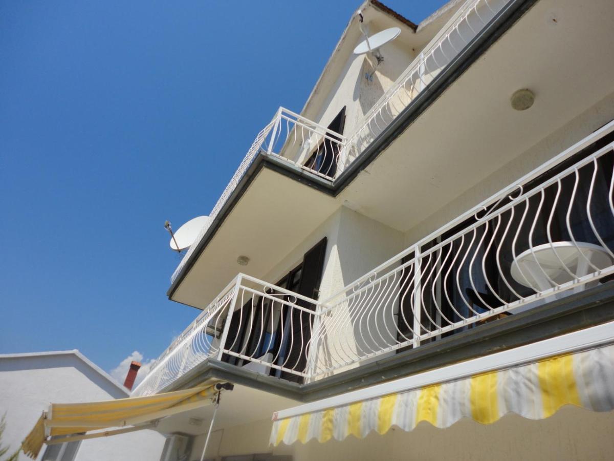 Wisteria Hotel Tivat Eksteriør billede