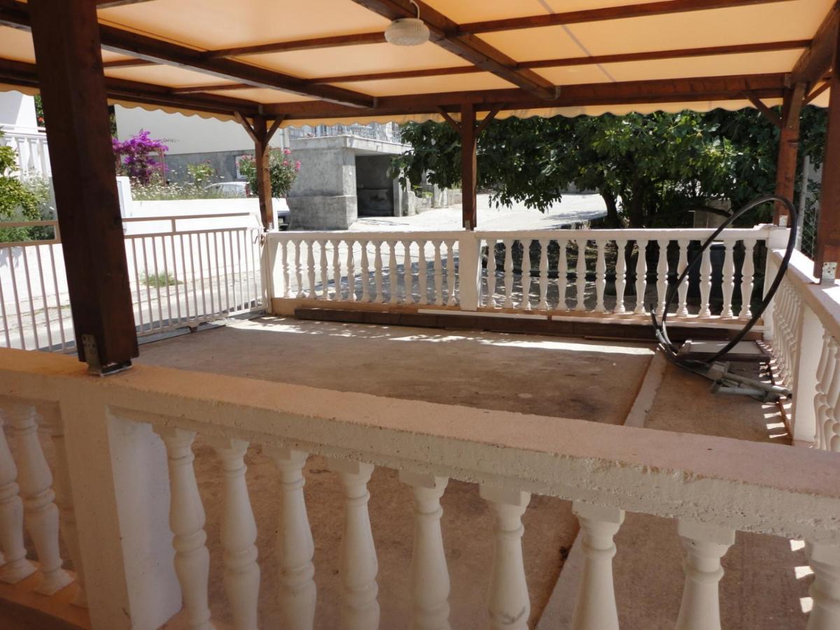 Wisteria Hotel Tivat Eksteriør billede
