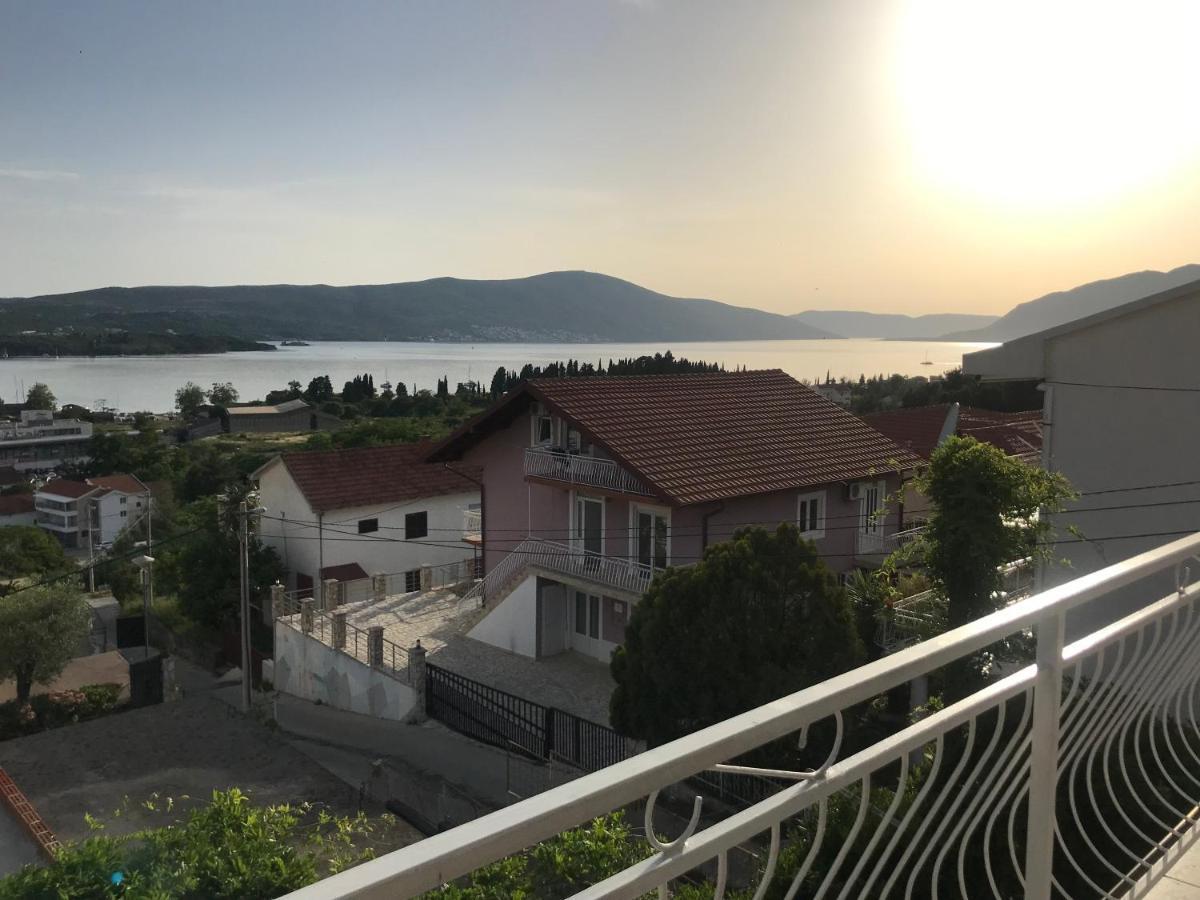 Wisteria Hotel Tivat Eksteriør billede